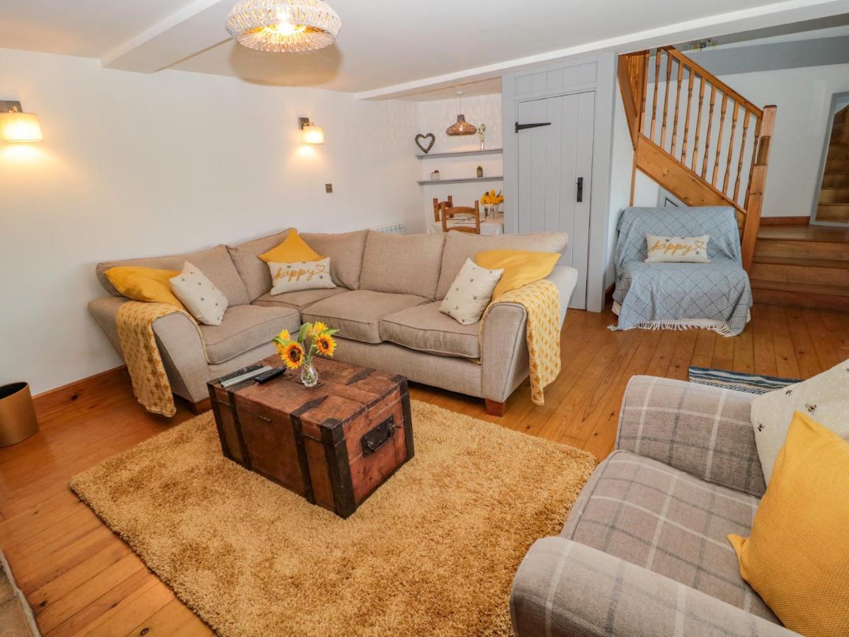 Twincote Villa Wooler Dış mekan fotoğraf